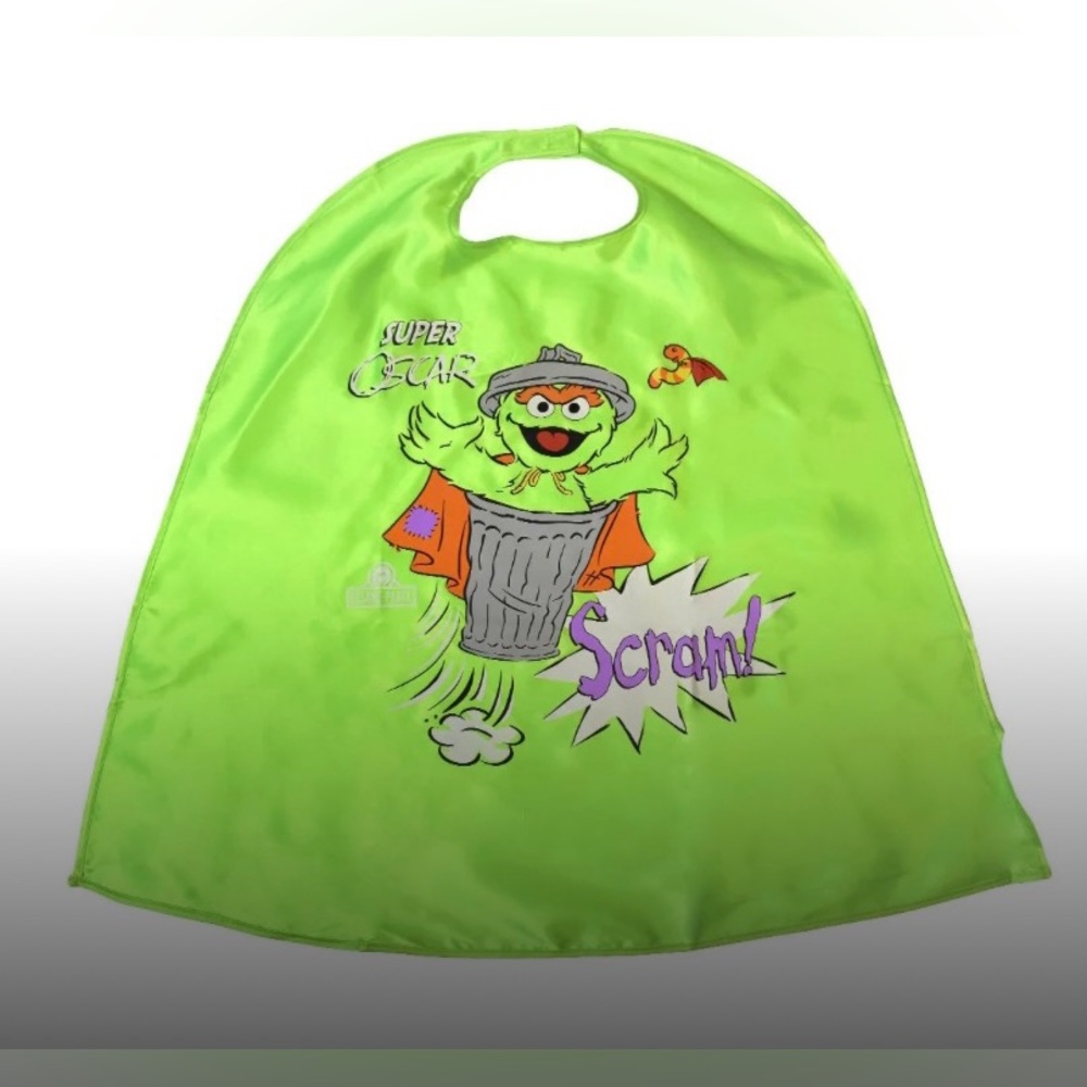Sesame Place Oscar the Grouch Cape
Sesame Street